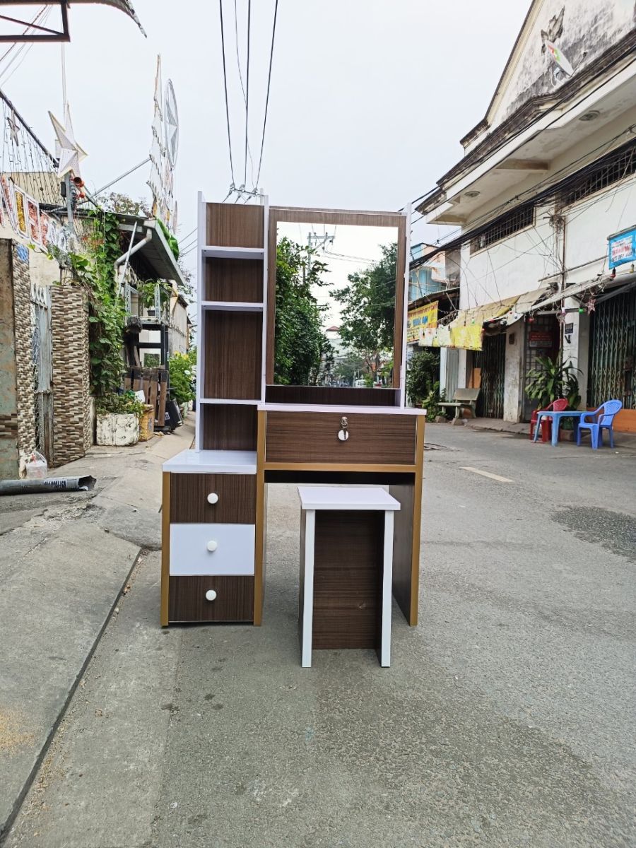 Bàn Trang Điểm Nhựa Đài Loan