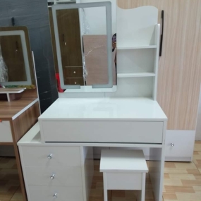 Bàn trang điểm nhựa Đài Loan HL18