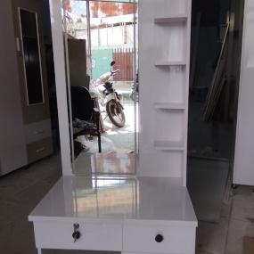 Bàn trang điểm nhựa Đài Loan HL14