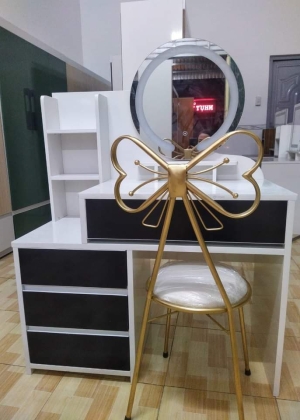 BÀN TRANG ĐIỂM NHỰA ĐÀI LOAN CAO CẤP HL06