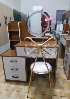 BÀN TRANG ĐIỂM NHỰA ĐÀI LOAN CAO CẤP HL02