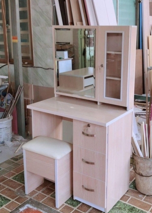 Bàn trang điểm nhựa Đài Loan HL17