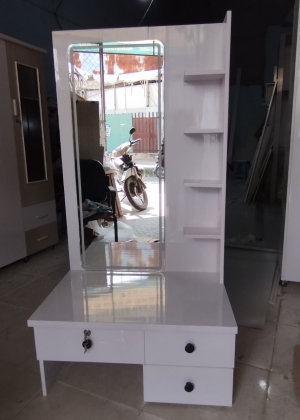 Bàn trang điểm nhựa Đài Loan HL14